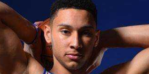 布朗：西蒙斯的技术非常强并且可以胜任多个位置