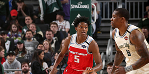 2月11日国王VS雄鹿比赛战报 米德尔顿28+11+8雄鹿喜迎五连胜