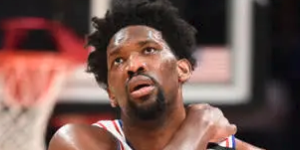 恩比德 西蒙斯全部缺席 塞克斯顿28分为骑士赢得比赛