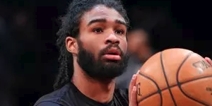 科比-怀特在周四的训练中扭伤了背 不过并无大碍