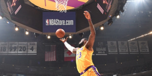 3月4日湖人vs76人比赛战报 湖人戴维斯37+13+4轻松获胜