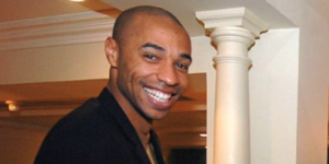 德罗巴和亨利合影：这两人能进多少球？