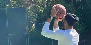 浓眉晒投篮照片 证实自己未感染