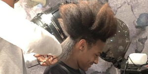 詹姆斯晒儿子新发型 发量可真多