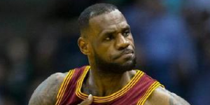 为何NBA的球星都喜欢留胡子？詹姆斯的胡子为何这么多？