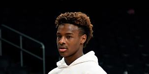 布朗尼在家偷偷训练 詹姆斯称赞其年轻的国王