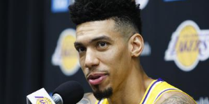 格林爆料：最早将会在5月份复赛 不要相信赛季取消