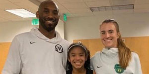 美国女篮新星怀念科比 一直都没能走出悲痛