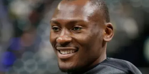 比永博提到想要在老家建医院 不过目前应该提升设备