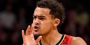 杨提到在看完乔丹的纪录片后 将成为自己心中最佳