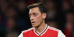 厄齐尔等三名球员拒绝蒋新 被著名主持人怒斥