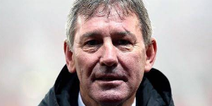 罗布森提到关于曼联 费尔南德斯是最接近斯科尔的球员