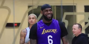 湖人将有可能和洛杉矶市长沟通 提前开放训练馆