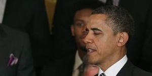 詹皇主办的毕业典礼 竟请了奥巴马助阵