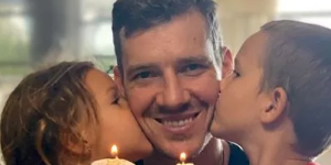 德拉季晒家庭合照 生日快乐！