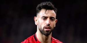 吉尔斯表示B费和斯科尔斯差得远 两个人完全不同