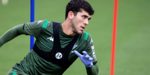 阿莱尼亚称自己在贝蒂斯的时候 没有达到期望