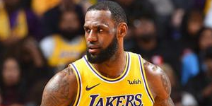 勒布朗称不会放弃这个赛季 将会满足球迷们