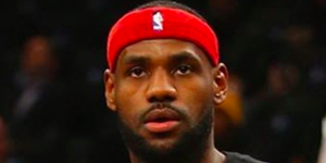 詹皇谴责警察谋杀黑人 为黑人们发声