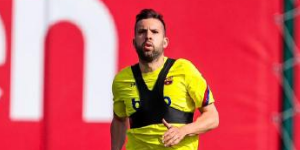 阿尔巴称德甲复赛球员们都不庆祝 拥抱都不行令人遗憾