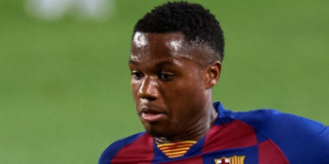 法蒂身边人士：他不知道曼联报价的事 只专注于比赛