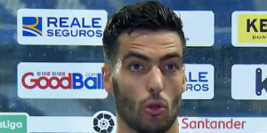 梅里诺抗议阻挡视线 当时都提前反应了