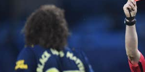 范佩西称路易斯犯错很多 我会跟他踢球欺负他