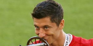 莱万称自己之前跟皇马传闻太多 但现在在拜仁感到开心