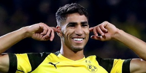 阿什拉夫带球距离最多 超越其他的球队边锋