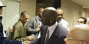 詹姆斯称自己的成就离不开乔丹 小时候就看乔丹的比赛