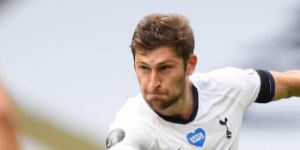 戴维斯称穆帅很注重战术 他带领的球队会取得成功