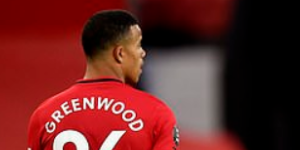 格林伍德被罗梅乌踩踏脚踝 所幸没有受伤