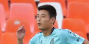 武磊连续十场比赛进球荒 距离杨晨只差一球