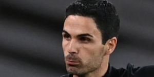 小雷称目前阿森纳的阵容 还要走很长的路