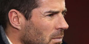 小雷称赞格雷利什是个出色的进攻中场 受到关注很正常