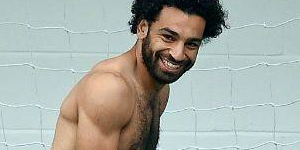 萨拉赫：平时训练到七八点 身上没脂肪什么都能吃