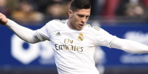 斯蒂潘诺维奇：约维奇正在摧毁自己职业生涯 表现太糟糕了