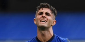 前球探给曼联推荐戴维斯和普利西奇 但都没有签