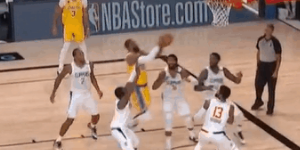 关键时刻詹姆斯命中补篮 快船暂停无果