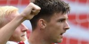 蒂尔尼在本赛季遇到了很多困难 但最终赢得冠军