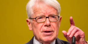 多特主席：希望赫内斯收回言论 关心之后的欧冠比赛