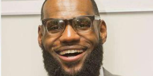 詹姆斯回应特朗普 不看NBA真的太谢谢了