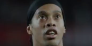 小罗身份案将在月底终审 决定是否重获人身自由