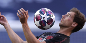 鲁梅尼格:戈雷茨卡能克制巴萨 他的进步非常大