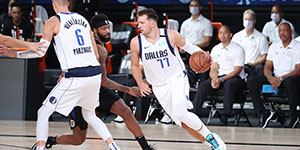 独行侠击败快船总分1-1 小卡35+10的战绩也无力回天