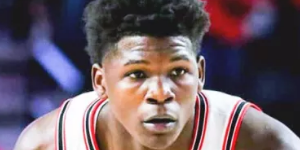 爱德华兹：最佳球员是杜兰特 他能做好一切