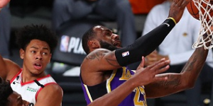 8月23日湖人vs开拓者季后赛战报 詹姆斯状态回归