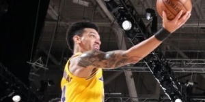 湖人完爆对手 四数据超越对手简直疯狂！