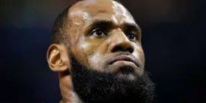 湖人跟詹姆斯签了多久？湖人跟詹姆斯的签约时间