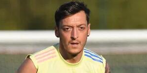 厄齐尔被阿森纳打入冷宫 温格认为很浪费